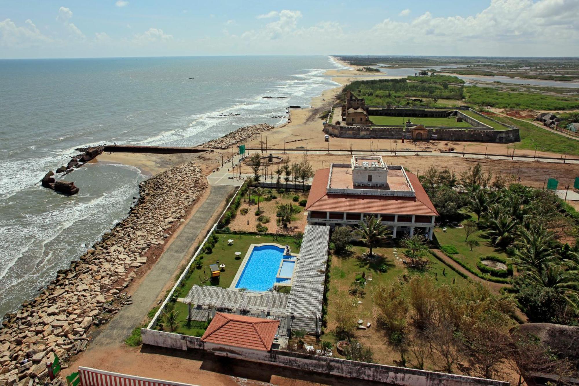 Neemrana'S - Bungalow On The Beach Tharangambadi エクステリア 写真