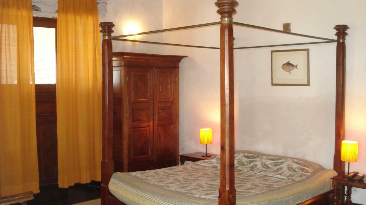 Neemrana'S - Bungalow On The Beach Tharangambadi エクステリア 写真
